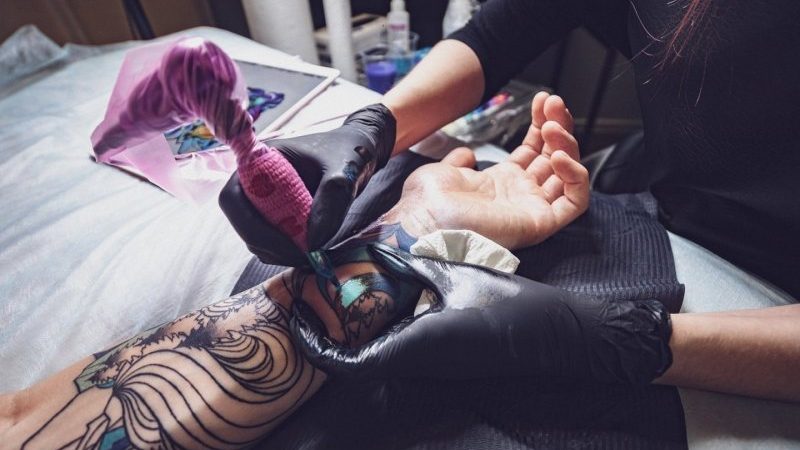 Татуировки в Германии: запреты, особенности и экстравагантности
